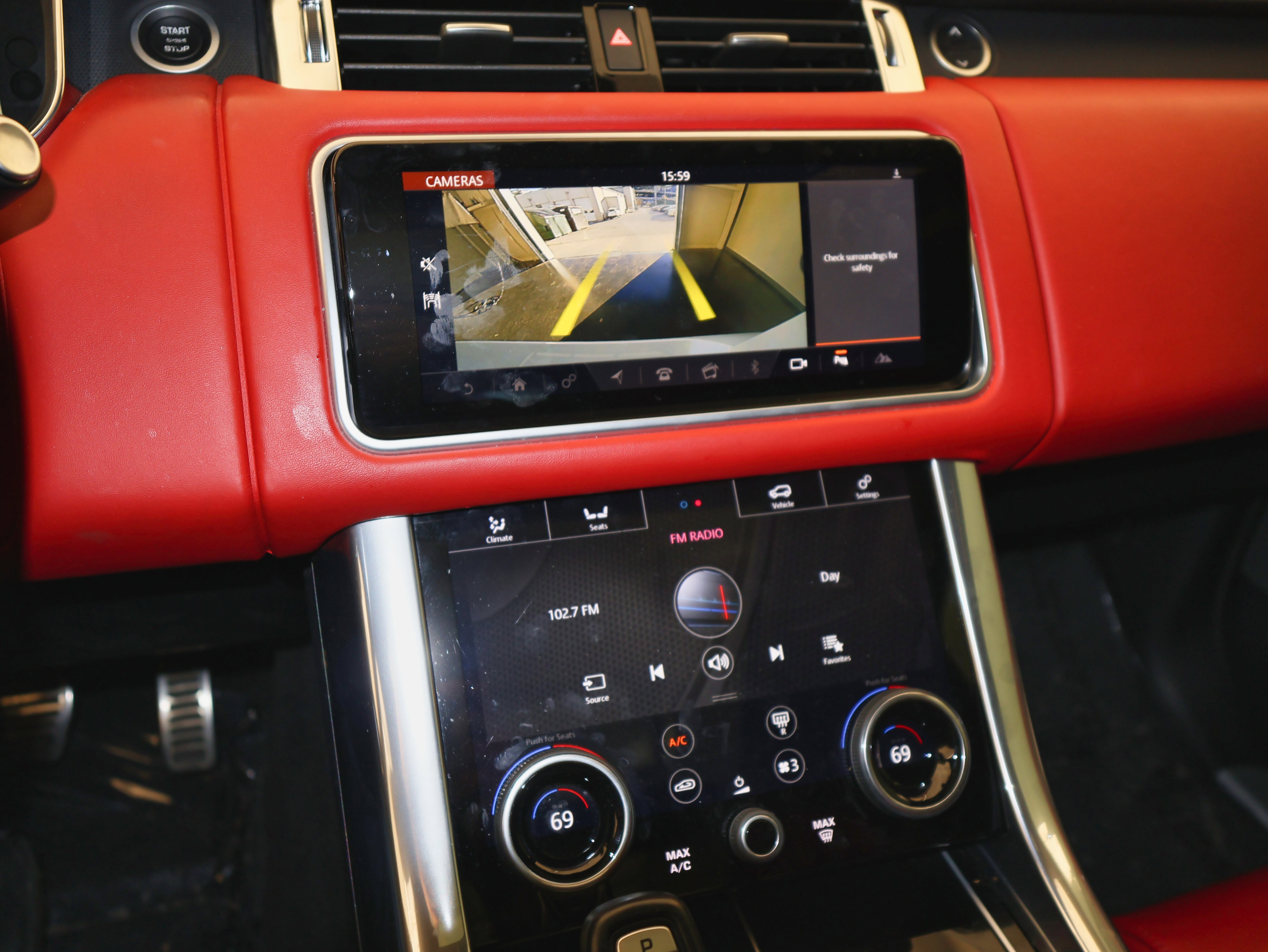 Used 2018 Land Rover Range Rover Sport HSE Dynamic image 26