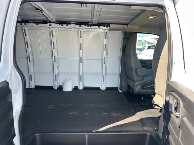 New 2025 Chevrolet Express 3500 Extended w/ Driver Convenience Package RWD image 11
