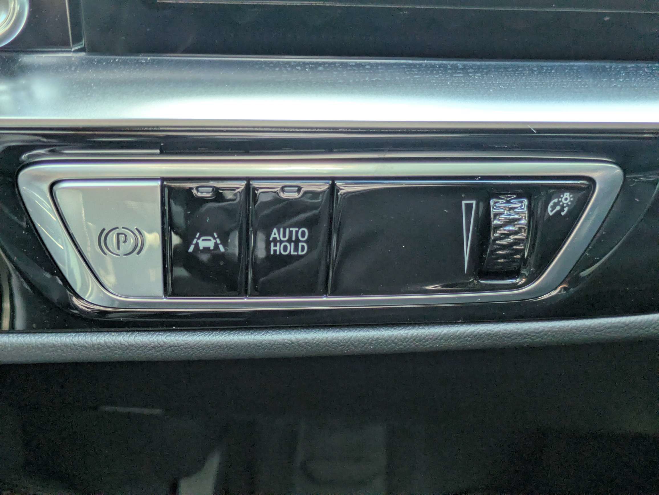 Used 2026 Cadillac Lyriq V w/ LPO, Floor Liner Package AWD/4WD image 15