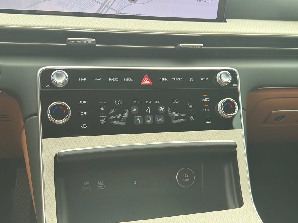 New 2026 Genesis GV80 3.5T Prestige AWD/4WD image 33