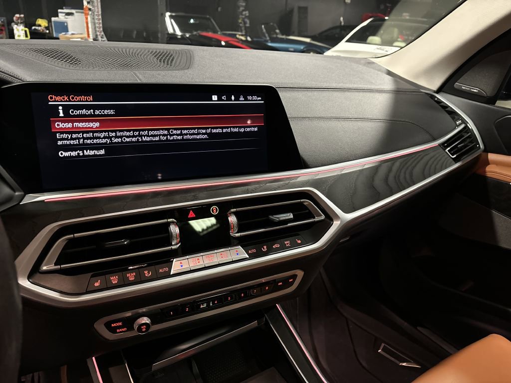 Used 2021 BMW X7 xDrive40i w/ Premium Package image 61