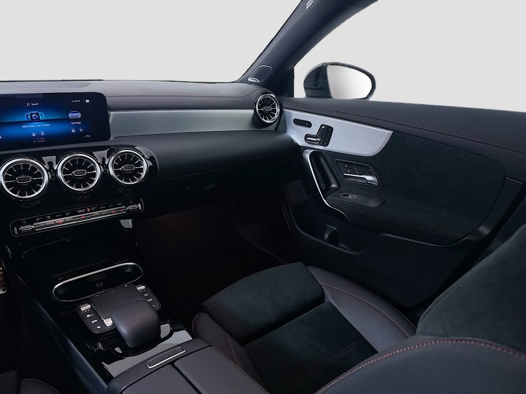 Used 2023 Mercedes-Benz CLA 250 CLA 250 image 26