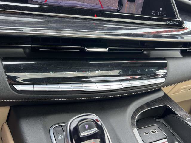 Used 2021 Cadillac Escalade Premium Luxury AWD/4WD image 30
