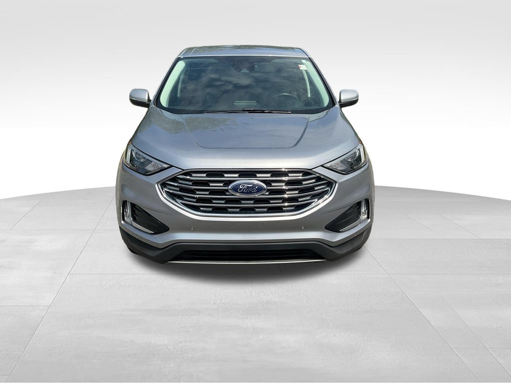 Used 2022 Ford Edge Titanium AWD/4WD image 3