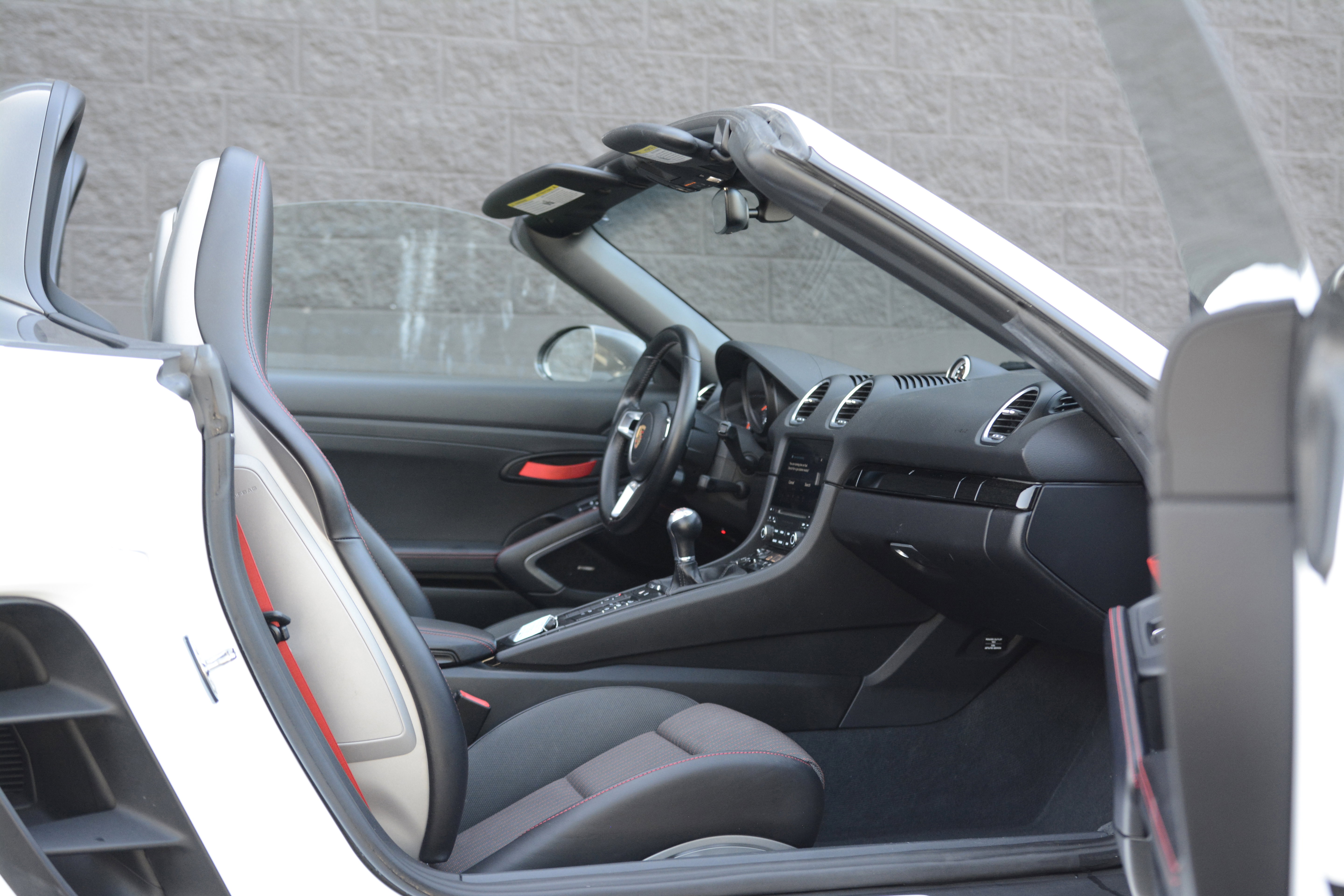 Certified 2021 Porsche 718 Boxster RWD image 22