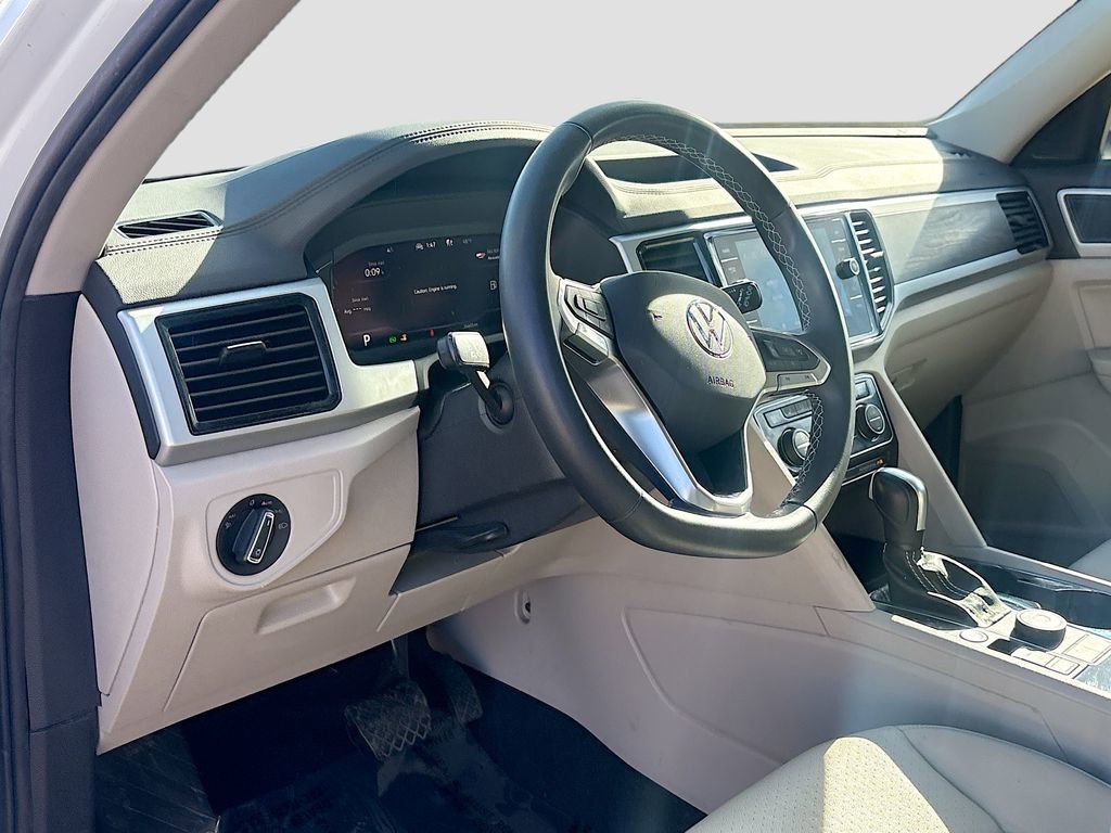 Used 2023 Volkswagen Atlas SE image 9