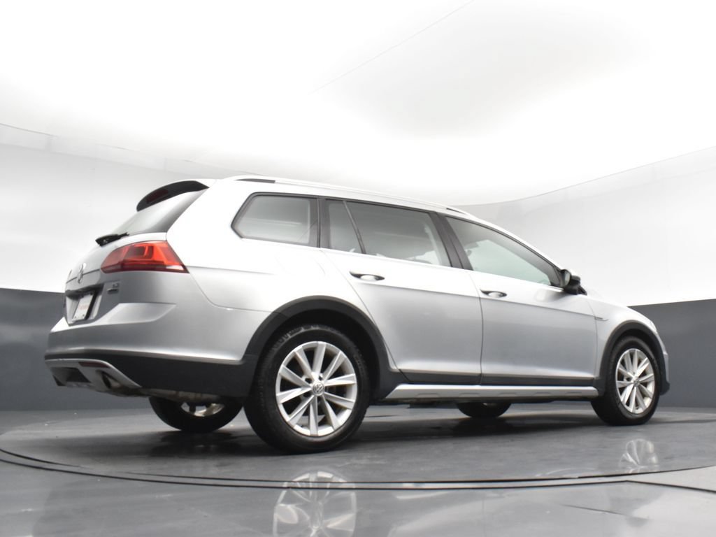 Used 2017 Volkswagen Golf Alltrack S AWD/4WD image 21