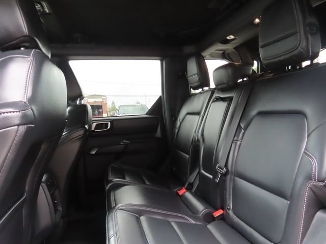 Used 2025 Ford Bronco Outer Banks AWD/4WD image 22
