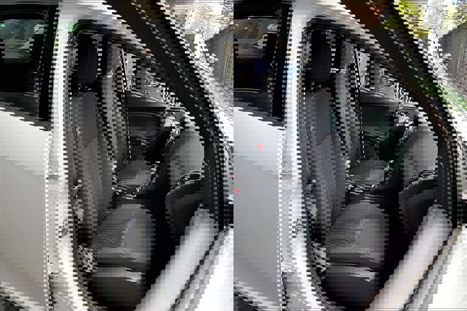 Used 2017 Ford Focus SE FWD image 8