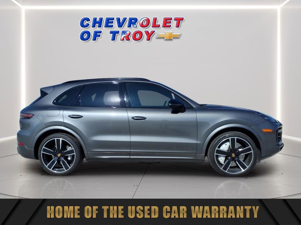 Used 2021 Porsche Cayenne Turbo image 8