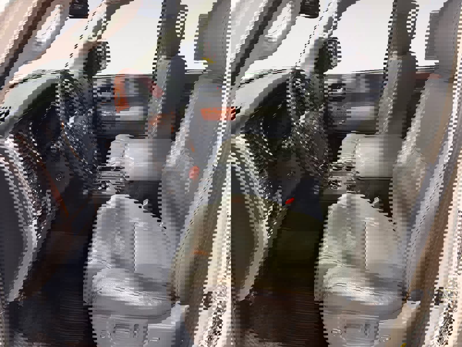 Used 2020 Toyota Sequoia Platinum image 10