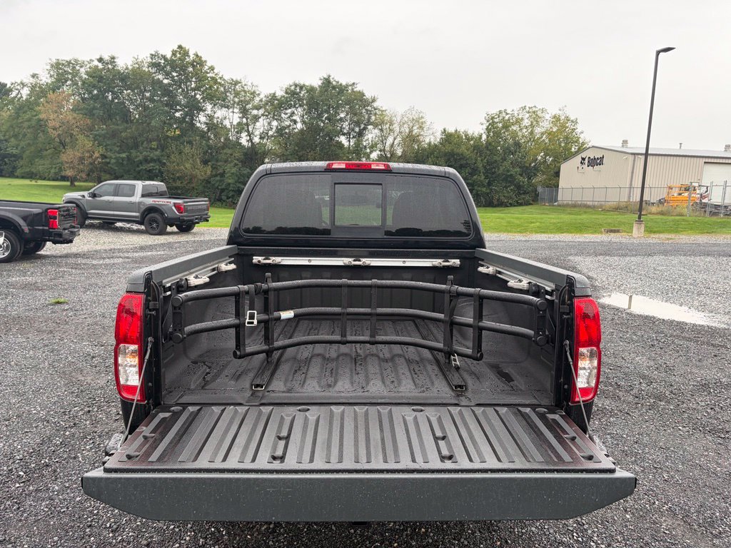 Used 2019 Nissan Frontier SV w/ Value Truck Package AWD/4WD image 18
