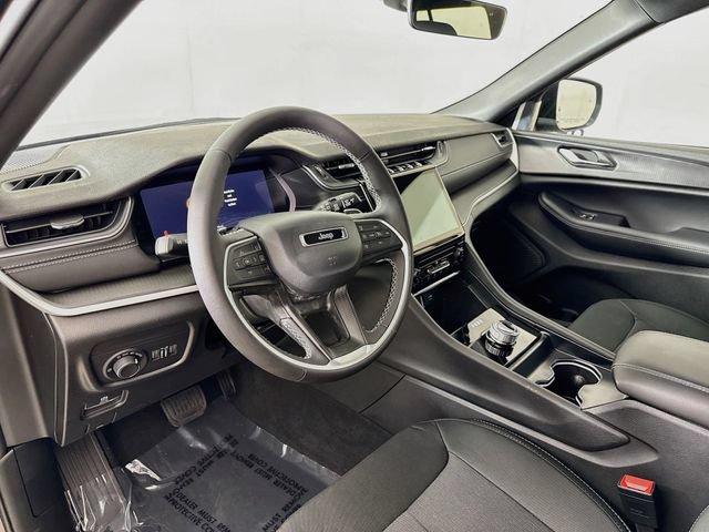 New 2027 Jeep Grand Cherokee Laredo AWD/4WD image 9
