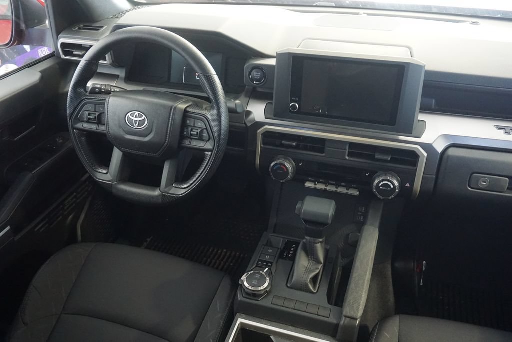Used 2025 Toyota Tacoma SR5 AWD/4WD image 24