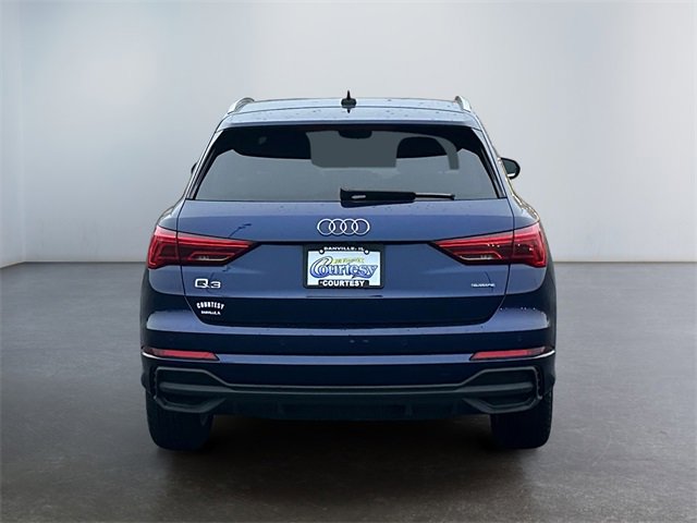 Used 2023 Audi Q3 2.0T Premium image 4