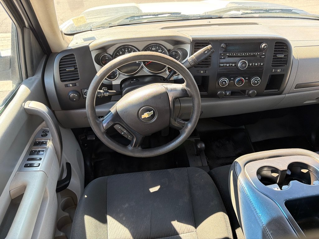 Used 2013 Chevrolet Silverado 2500 W/T AWD/4WD image 9