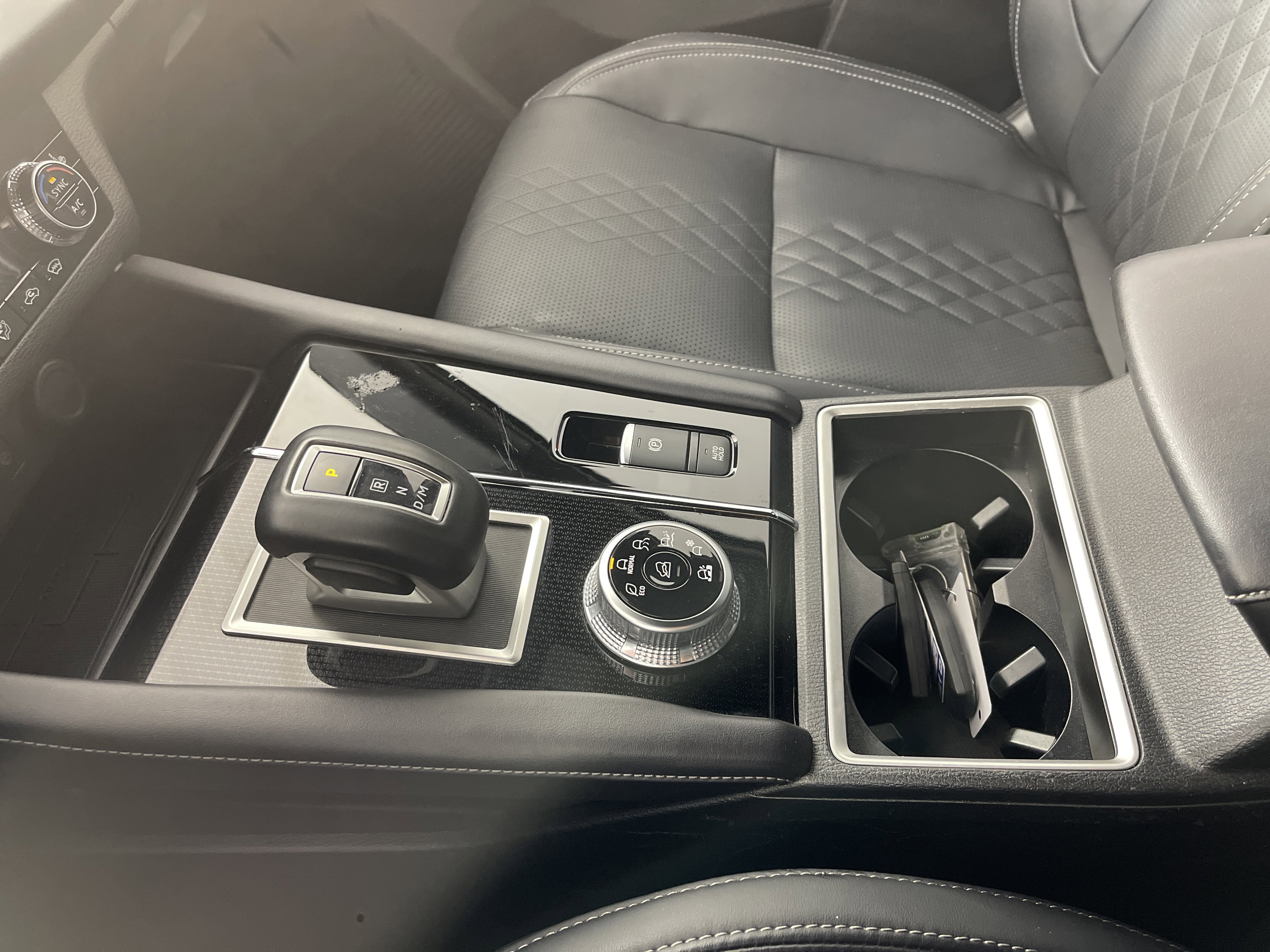 Used 2024 Mitsubishi Outlander SEL image 26