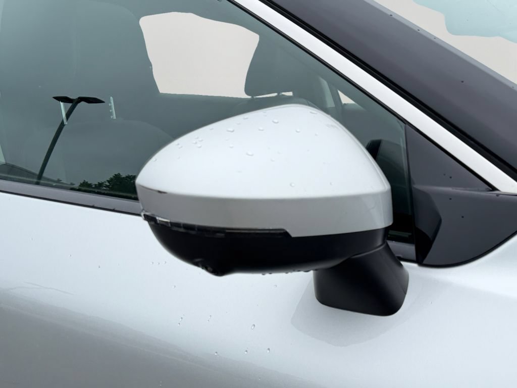 Used 2022 Nissan Rogue SL AWD/4WD image 27