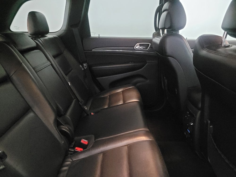 Used 2018 Jeep Grand Cherokee Limited AWD/4WD image 19
