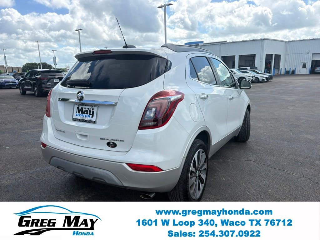 Used 2017 Buick Encore Essence FWD image 3