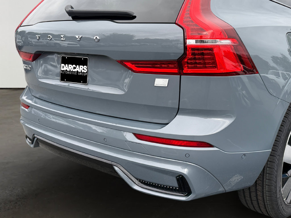 Certified 2024 Volvo XC60 T8 Plus w/ Climate Package AWD/4WD image 10