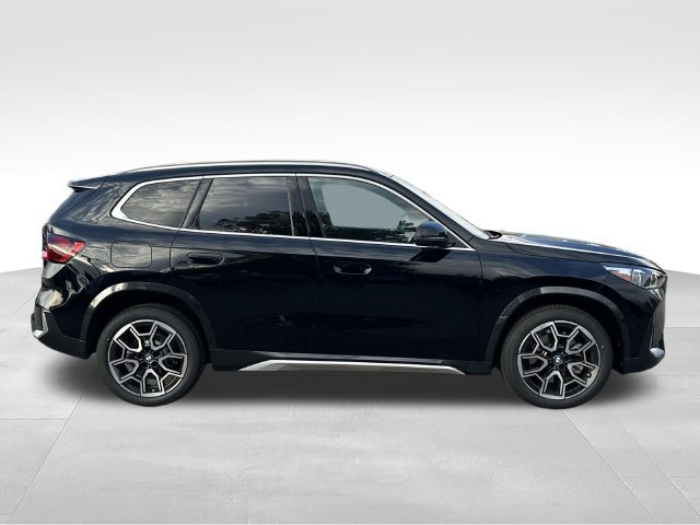 New 2027 BMW X1 xDrive28i w/ Technology Package AWD/4WD image 2