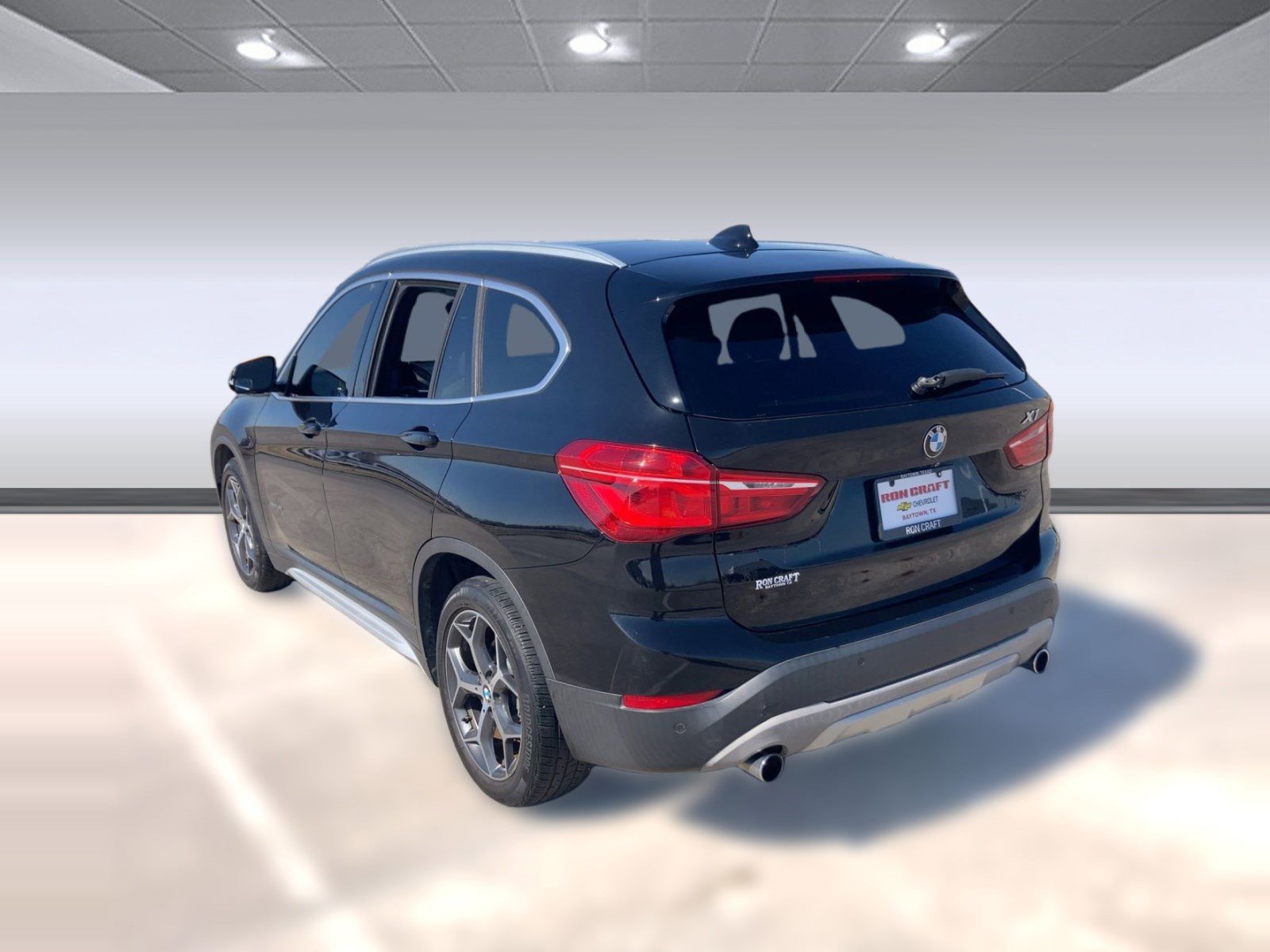 Used 2017 BMW X1 sDrive28i image 3