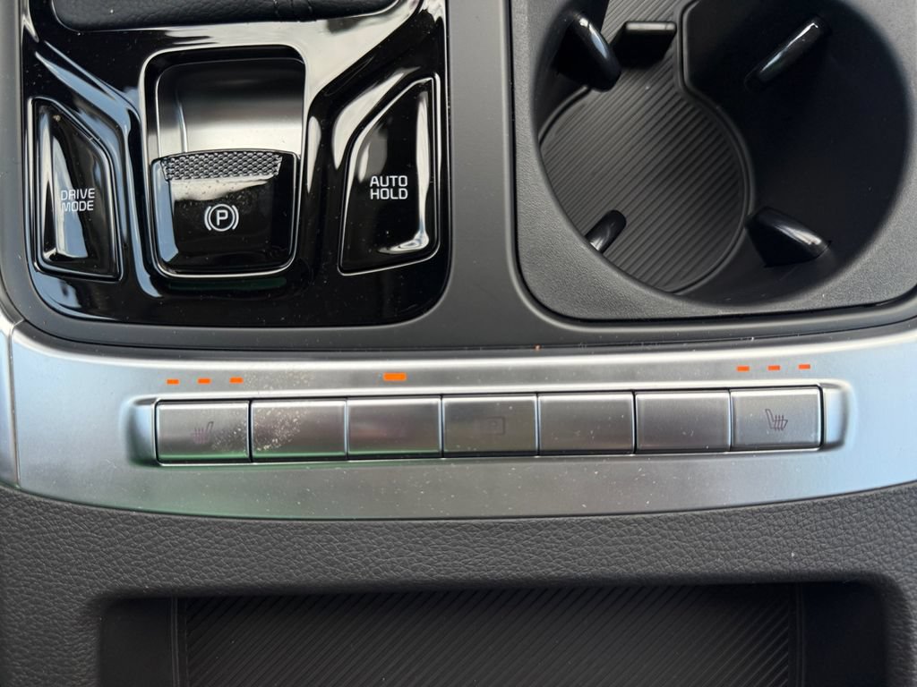 New 2026 Kia Carnival EX FWD image 31