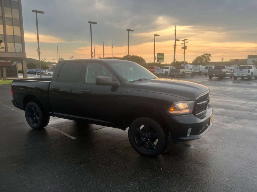 Used 2014 RAM 1500 Express w/ Black Ram 1500 Express Group AWD/4WD image 4