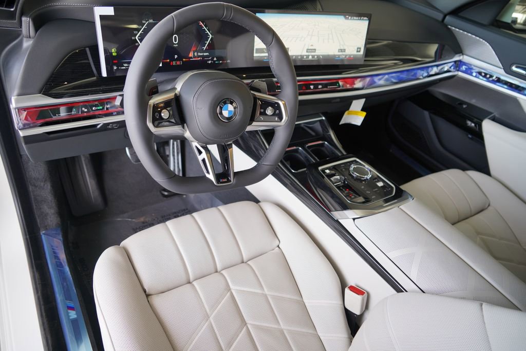 New 2026 BMW 740i w/ Luxury Rear Seating Package RWD image 12