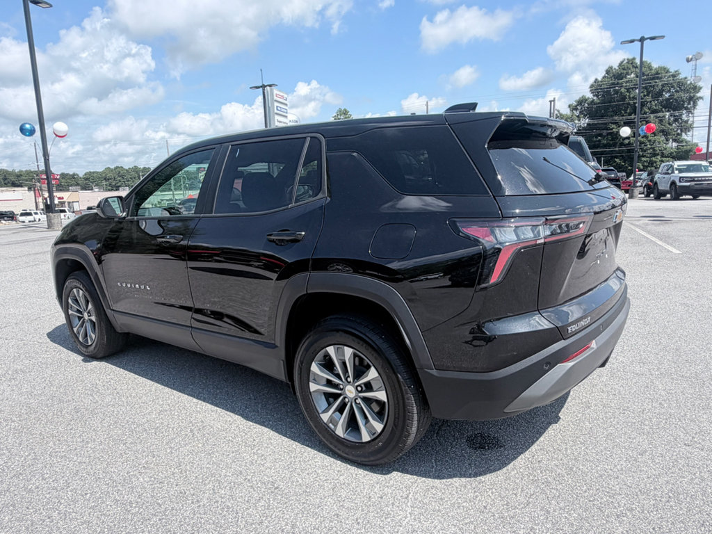 Used 2026 Chevrolet Equinox LT FWD image 6