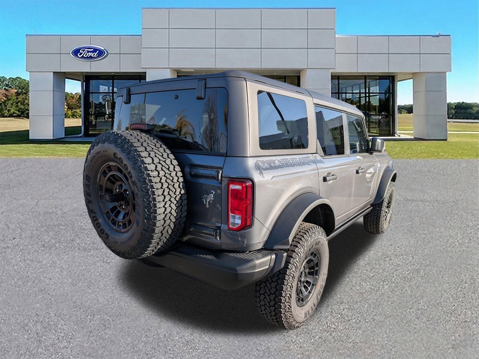 New 2026 Ford Bronco Big Bend w/ Black Diamond Package AWD/4WD image 4