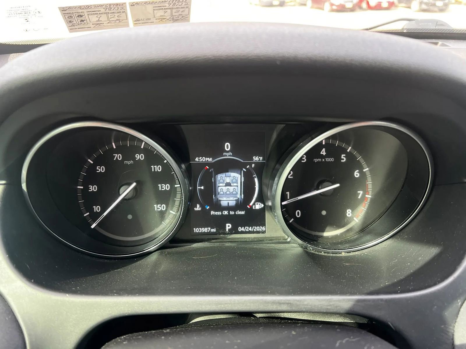 Used 2017 Land Rover Discovery Sport HSE AWD/4WD image 16