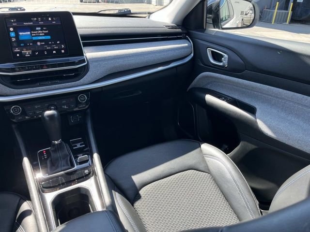 Used 2022 Jeep Compass Latitude w/ Convenience Group image 14