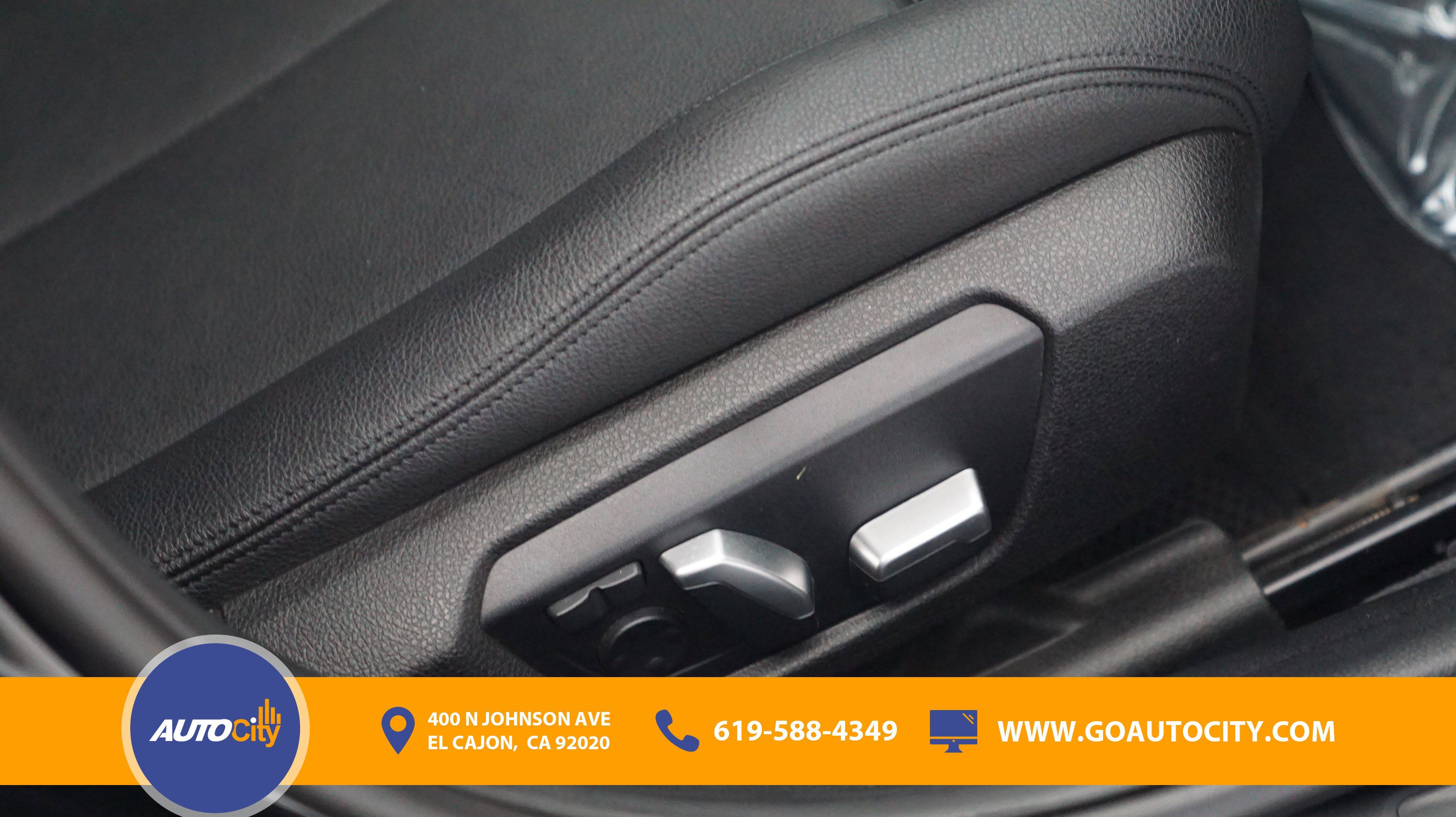 Used 2018 BMW 330e w/ M Sport Package image 17