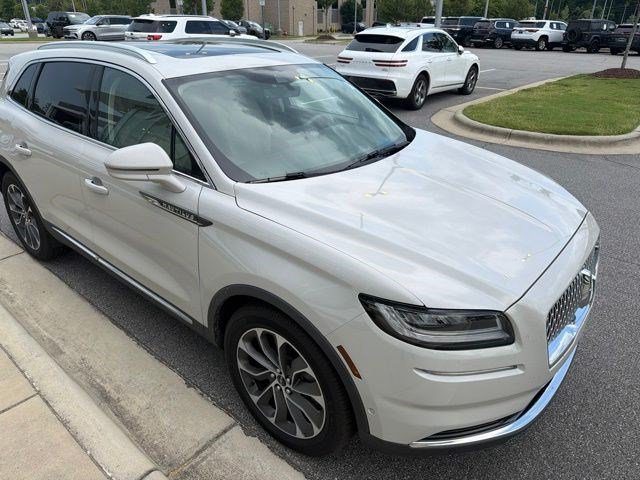 Used 2023 Lincoln Nautilus Reserve AWD/4WD image 8