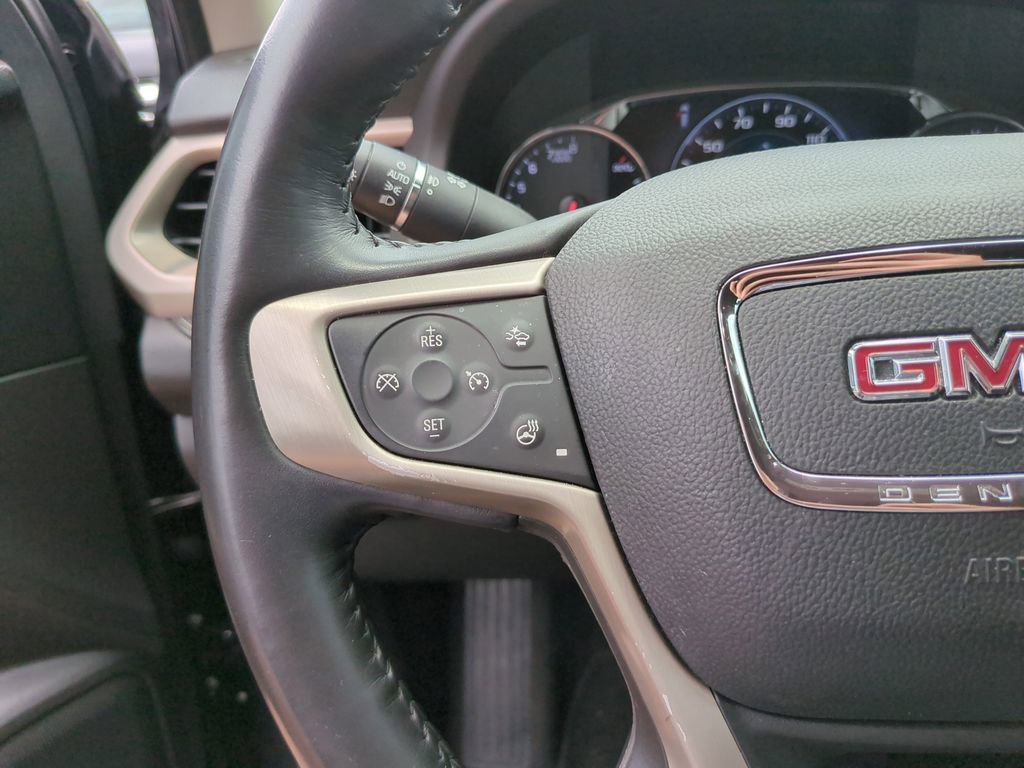 Used 2018 GMC Acadia Denali w/ Technology Package FWD image 26