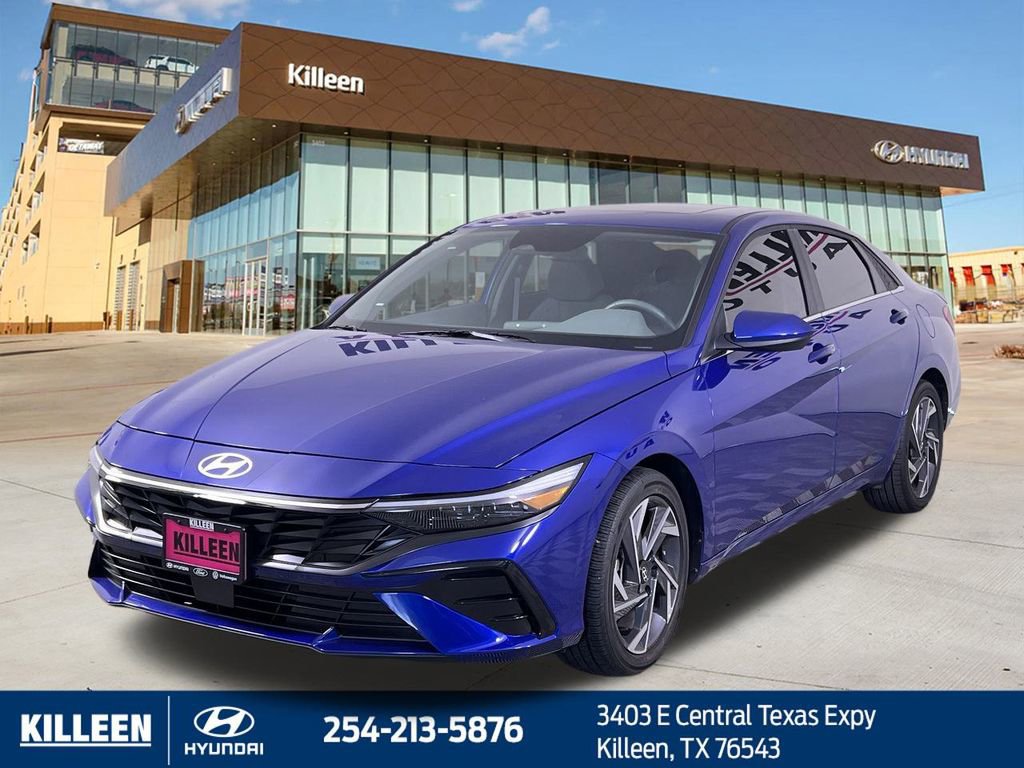 Used 2025 Hyundai Elantra SEL image 4