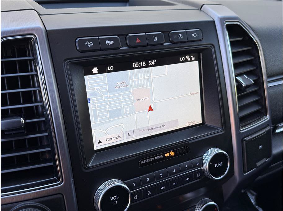 Used 2019 Ford Expedition Max Platinum AWD/4WD image 14