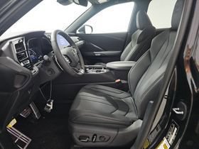 Used 2026 Lexus TX 500h AWD image 14