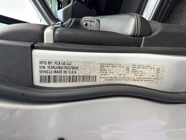 Used 2024 Jeep Grand Cherokee Limited AWD/4WD image 35