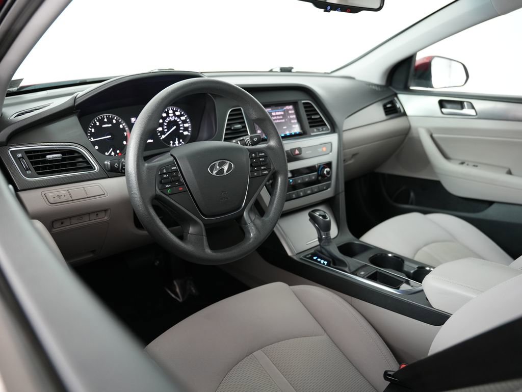 Used 2015 Hyundai Sonata Sport image 6