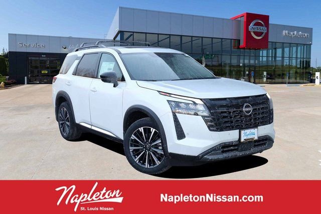 New 2026 Nissan Pathfinder Platinum w/ Cargo Package AWD/4WD image 1