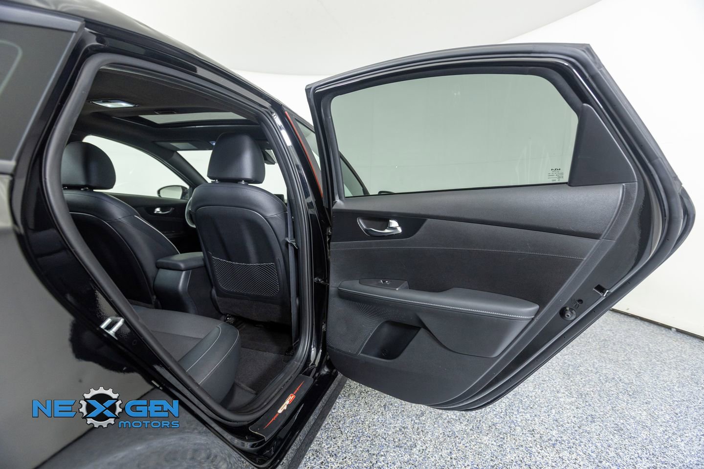 Used 2024 Kia Forte GT-Line w/ GT-Line Premium Package FWD image 33