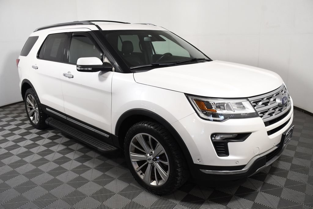Used 2018 Ford Explorer Limited w/ Equipment Group 301A AWD/4WD image 8