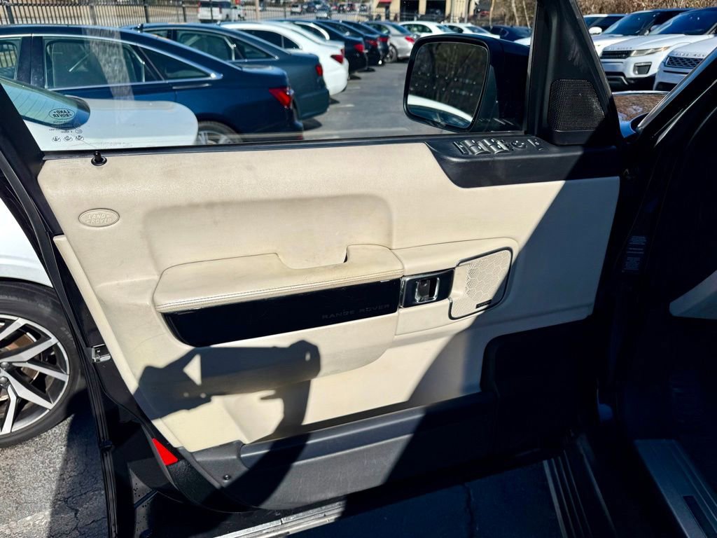 Used 2012 Land Rover Range Rover Supercharged image 9