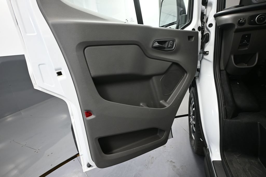 Used 2022 Ford Transit 350 XLT RWD image 13