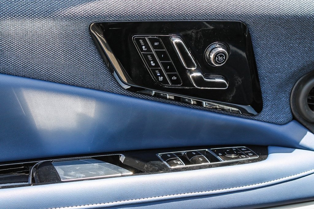 New 2025 Cadillac Optiq Sport 2 image 23