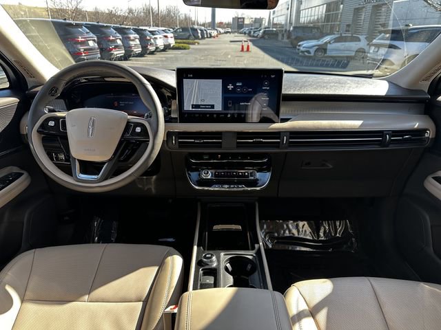 Certified 2024 Lincoln Corsair AWD w/ Equipment Group 101A image 15