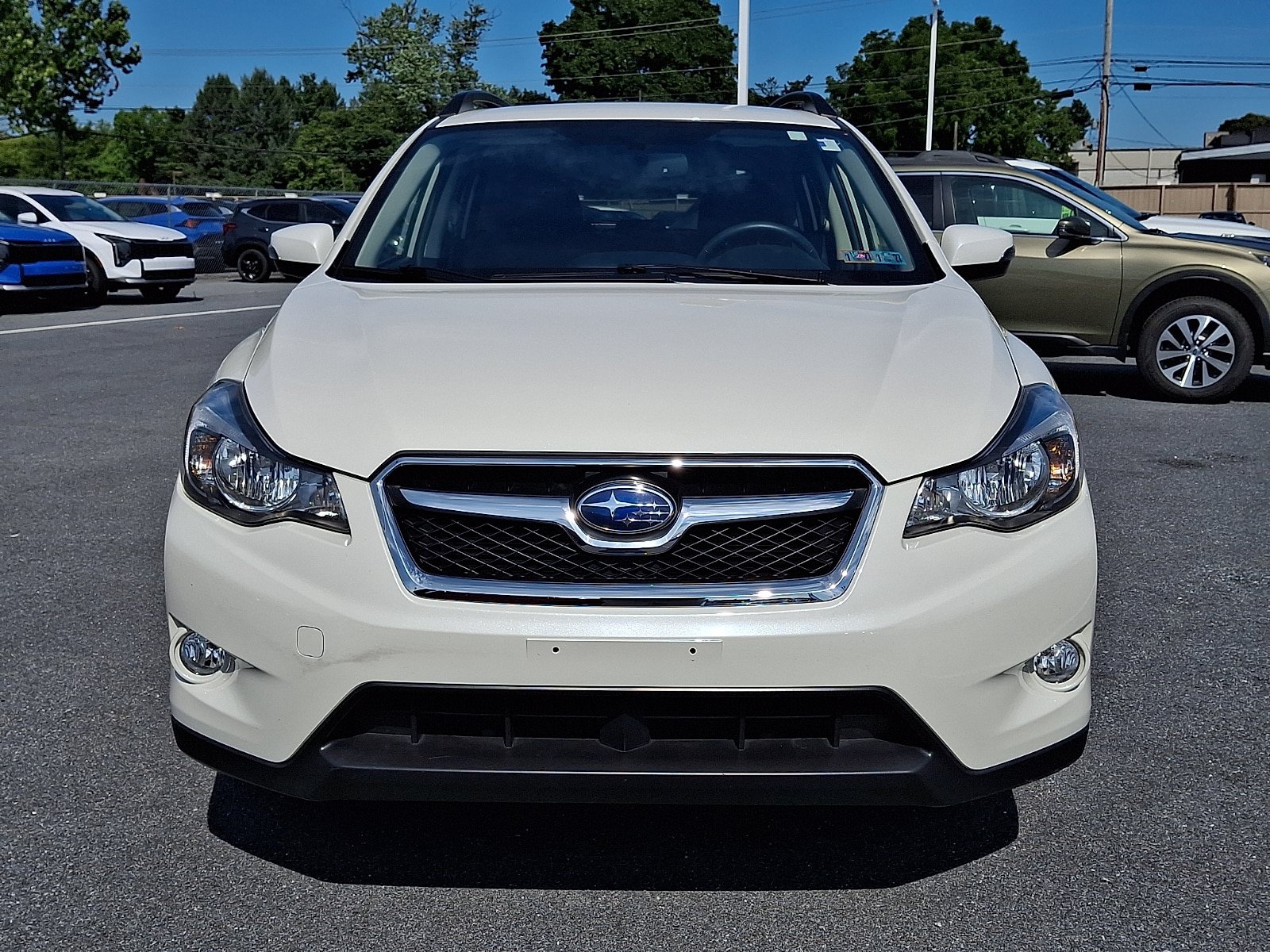 Used 2015 Subaru Crosstrek 2.0i Limited w/ Popular Package #2 AWD/4WD image 2